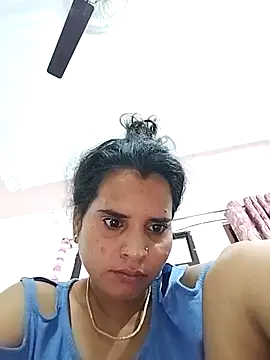 Snapshot of JHILMIL chatting on 10.23.25 JHILMIL online show from 10.23.25