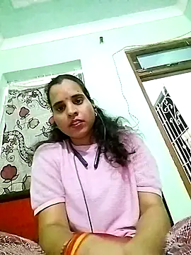 Snapshot of JHILMIL chatting on 11.20.25 JHILMIL online show from 11.20.25