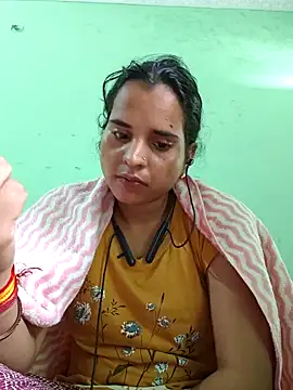 Snapshot of JHILMIL chatting on 11.23.25 JHILMIL online show from 11.23.25