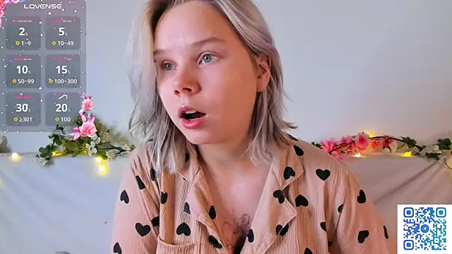 girlllsooft online show from 11.07.25