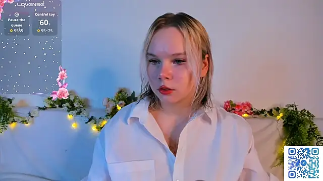 girlllsooft online show from 11.16.25