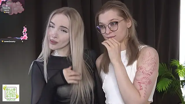 Snapshot of MaeEversley chatting on 09.14.25 MaeEversley online show from 09.14.25