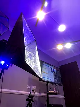 Snapshot of CharlesBrown_ chatting on 12.16.25 CharlesBrown online show from 12.16.25