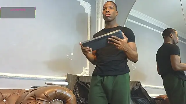 Snapshot of CharlesBrown_ chatting on 01.10.26 CharlesBrown online show from 01.10.26