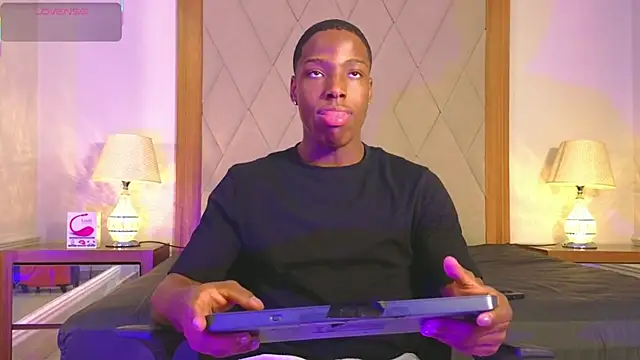 Snapshot of CharlesBrown_ chatting on 02.11.26 CharlesBrown online show from 02.11.26