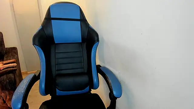 Scarbadgirl  online show from 12.20.25