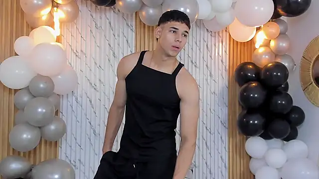 thomas walker0 online show from 09.10.25