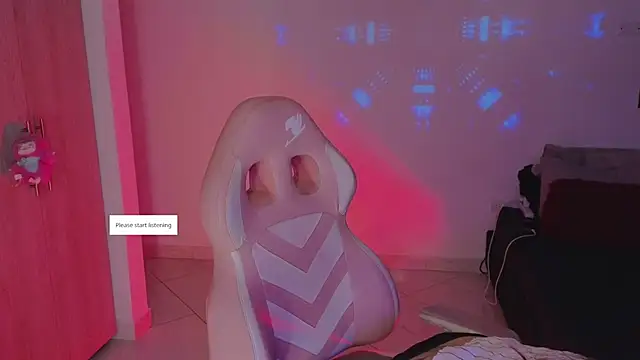 Moonlightt 21 online show from 12.13.25