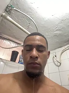 Snapshot of freedmar chatting on 10.21.25 freedmar online show from 10.21.25