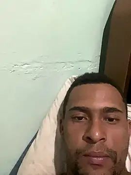 Snapshot of freedmar chatting on 12.18.25 freedmar online show from 12.18.25