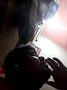 CatchingBouquet online show from 10.03.25