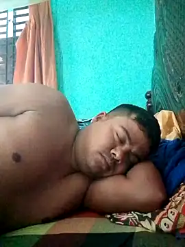 Snapshot of CatchingBouquet chatting on 11.20.25 CatchingBouquet online show from 11.20.25