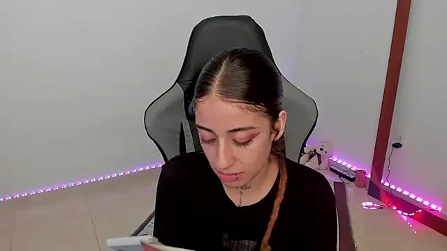 Snapshot of star_shooting8 chatting on 01.08.26 star shooting8 online show from 01.08.26