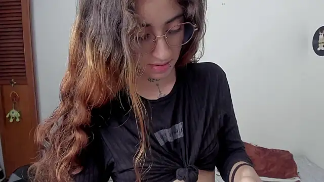 Snapshot of star_shooting8 chatting on 02.06.26 star shooting8 online show from 02.06.26