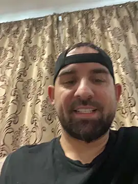 Snapshot of Shots_of_sperm chatting on 10.08.25 Shots of sperm online show from 10.08.25