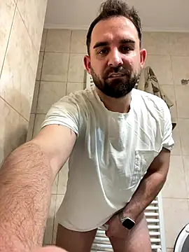 Snapshot of Shots_of_sperm chatting on 10.14.25 Shots of sperm online show from 10.14.25