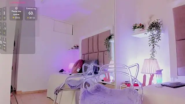 Snapshot of Alisson_Owen chatting on 09.20.25 Alisson Owen online show from 09.20.25