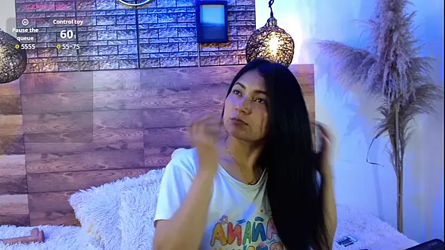 Snapshot of mafe_velezzz chatting on 10.02.25 mafe velezzz online show from 10.02.25