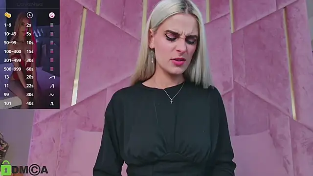 SelenaDaze online show from 09.28.25