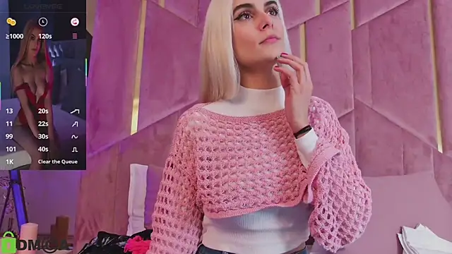 SelenaDaze online show from 11.07.25