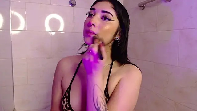 Snapshot of KattEngel chatting on 09.25.25 KattEngel online show from 09.25.25