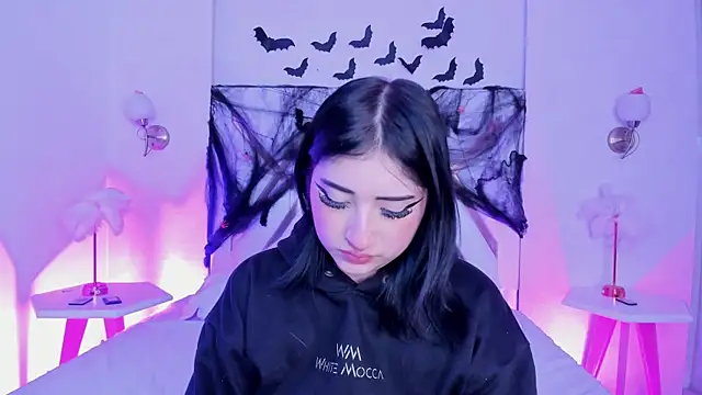 Snapshot of KattEngel chatting on 10.19.25 KattEngel online show from 10.19.25