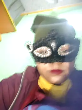 Dassing strip couple online show from 12.15.25