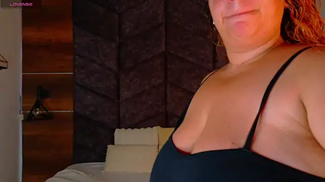 JenaCooper  online show from 04.27.26