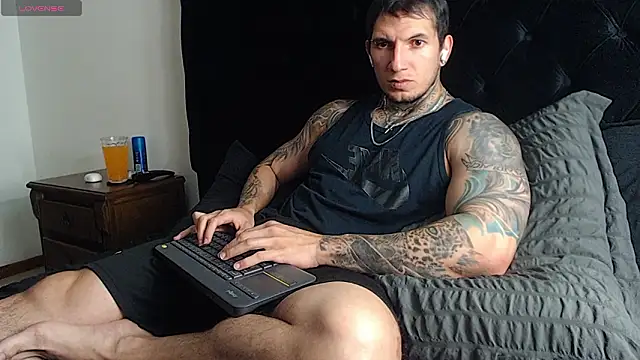 Snapshot of Shane_Clay chatting on 02.09.26 Shane Clay online show from 02.09.26