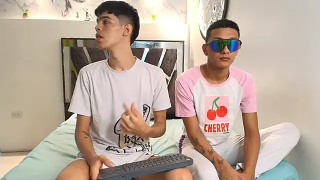 TWINKS FRIENDS online show from 11.12.25