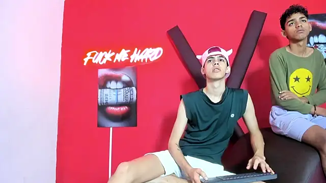 TWINKS FRIENDS online show from 06.15.26