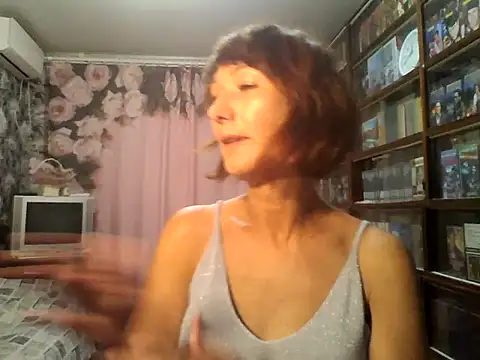 Snapshot of Pline1 chatting on 09.14.25 Pline1 online show from 09.14.25