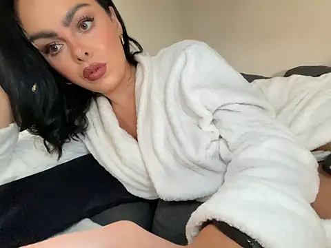 FrancescaXO online show from 05.08.26