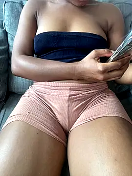 Snapshot of PrettyNina77 chatting on 10.19.25 PrettyNina77 online show from 10.19.25