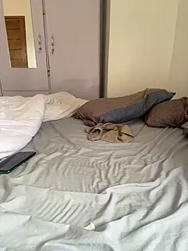 Snapshot of PrettyNina77 chatting on 12.15.25 PrettyNina77 online show from 12.15.25