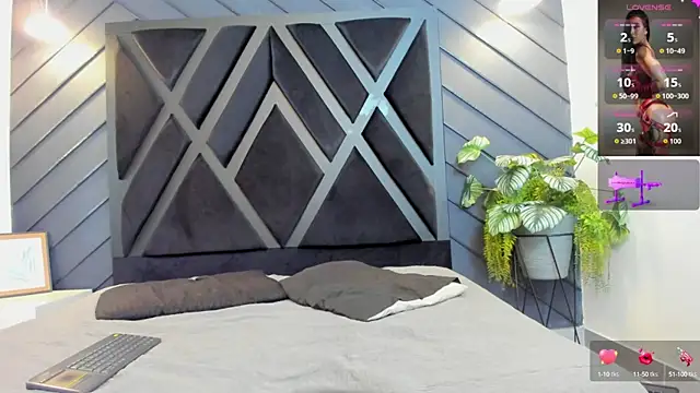 zoe martins  online show from 10.04.25