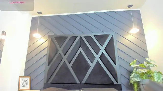 zoe martins  online show from 10.19.25