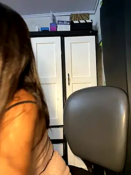 chicachocolate01 online show from 01.08.26