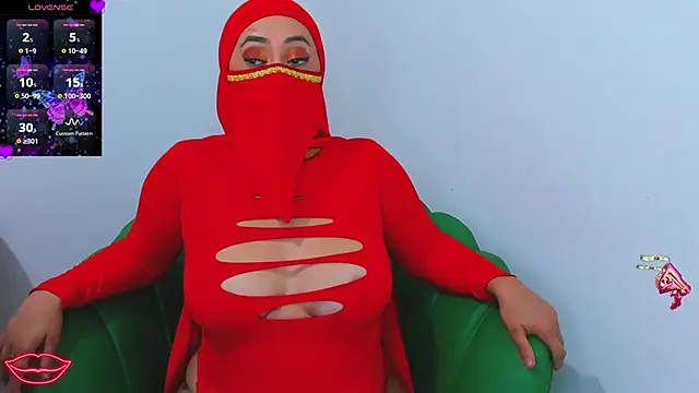 Aisha Malek online show from 10.10.25