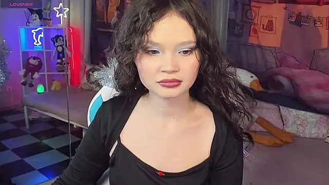 Snapshot of EmilyChaves chatting on 01.06.26 EmilyChaves online show from 01.06.26