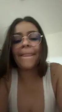 sweet shadil  online show from 01.05.26