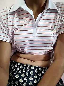 Snapshot of Sx-Maniya chatting on 11.15.25 Sx-Maniya online show from 11.15.25