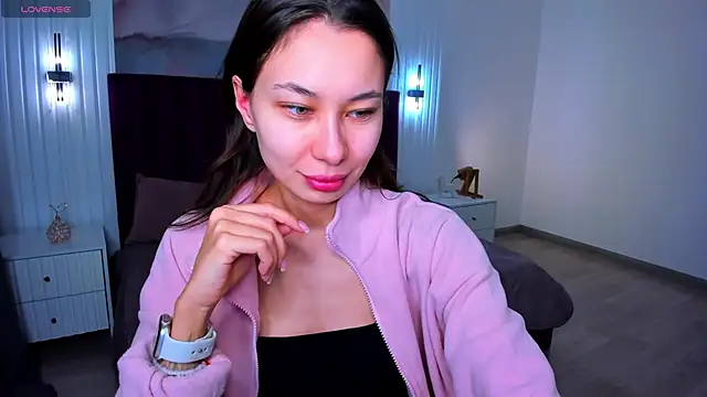 Snapshot of Kat__cat chatting on 02.03.26 Kat cat online show from 02.03.26