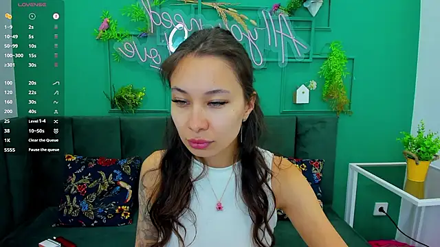 Snapshot of Kat__cat chatting on 03.13.26 Kat cat online show from 03.13.26