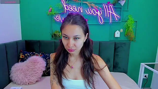 Snapshot of Kat__cat chatting on 03.14.26 Kat cat online show from 03.14.26