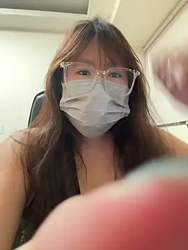 Snapshot of ariel_613 chatting on 10.29.25 ariel 613 online show from 10.29.25