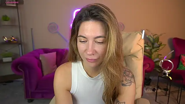 KateShanny online show from 12.04.25