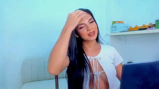 Snapshot of ISA_BELLA_VZL chatting on 04.01.26 ISA BELLA VZL online show from 04.01.26