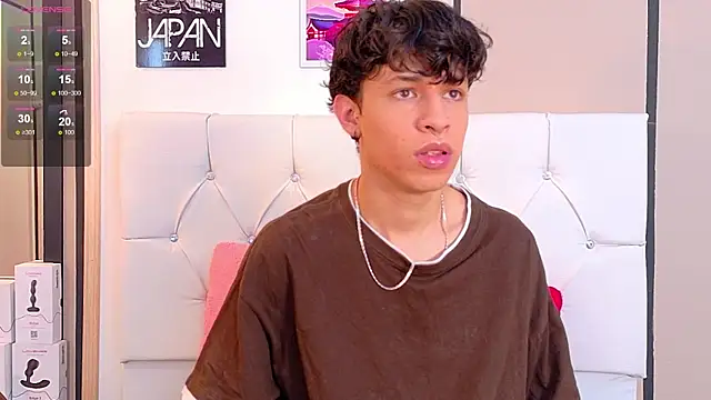 Axel  Evans online show from 11.14.25