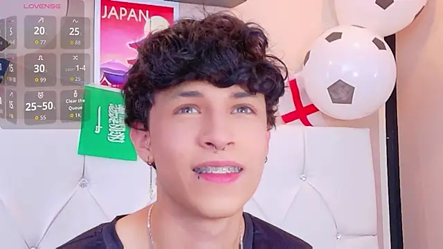 Axel  Evans online show from 06.18.26